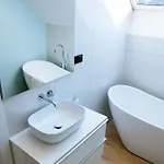 The View - Z Basenem Apartman